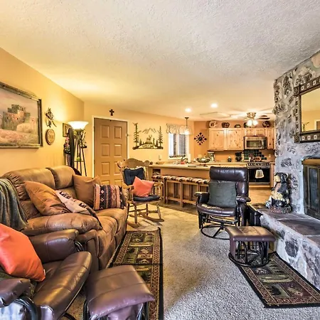 Mountain-View Angel Fire Condo Walk To Skiing